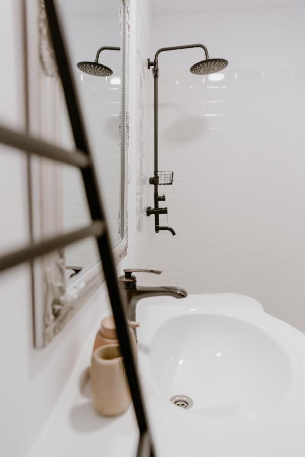 La Fontaine Hotel Hunedoara Luaran gambar