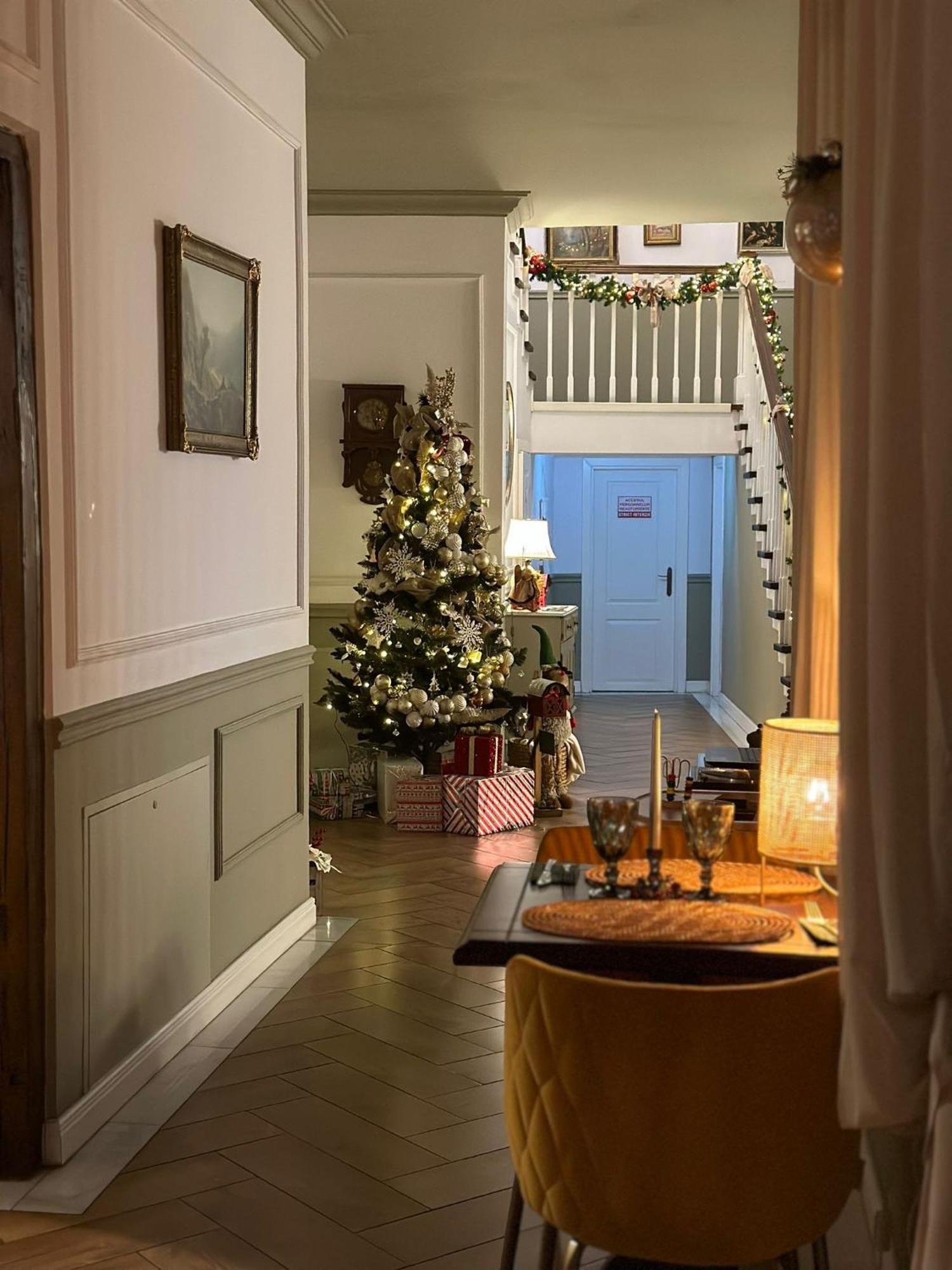 La Fontaine Hotel Hunedoara Luaran gambar
