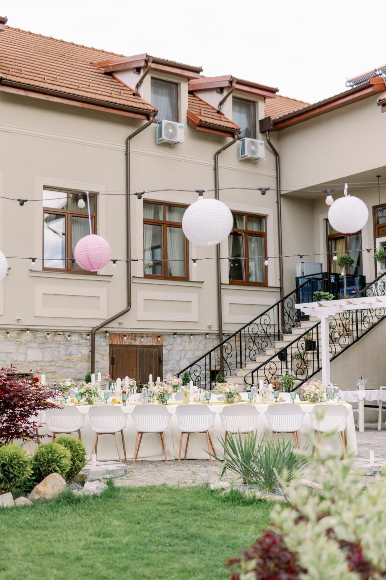 La Fontaine Hotel Hunedoara Luaran gambar